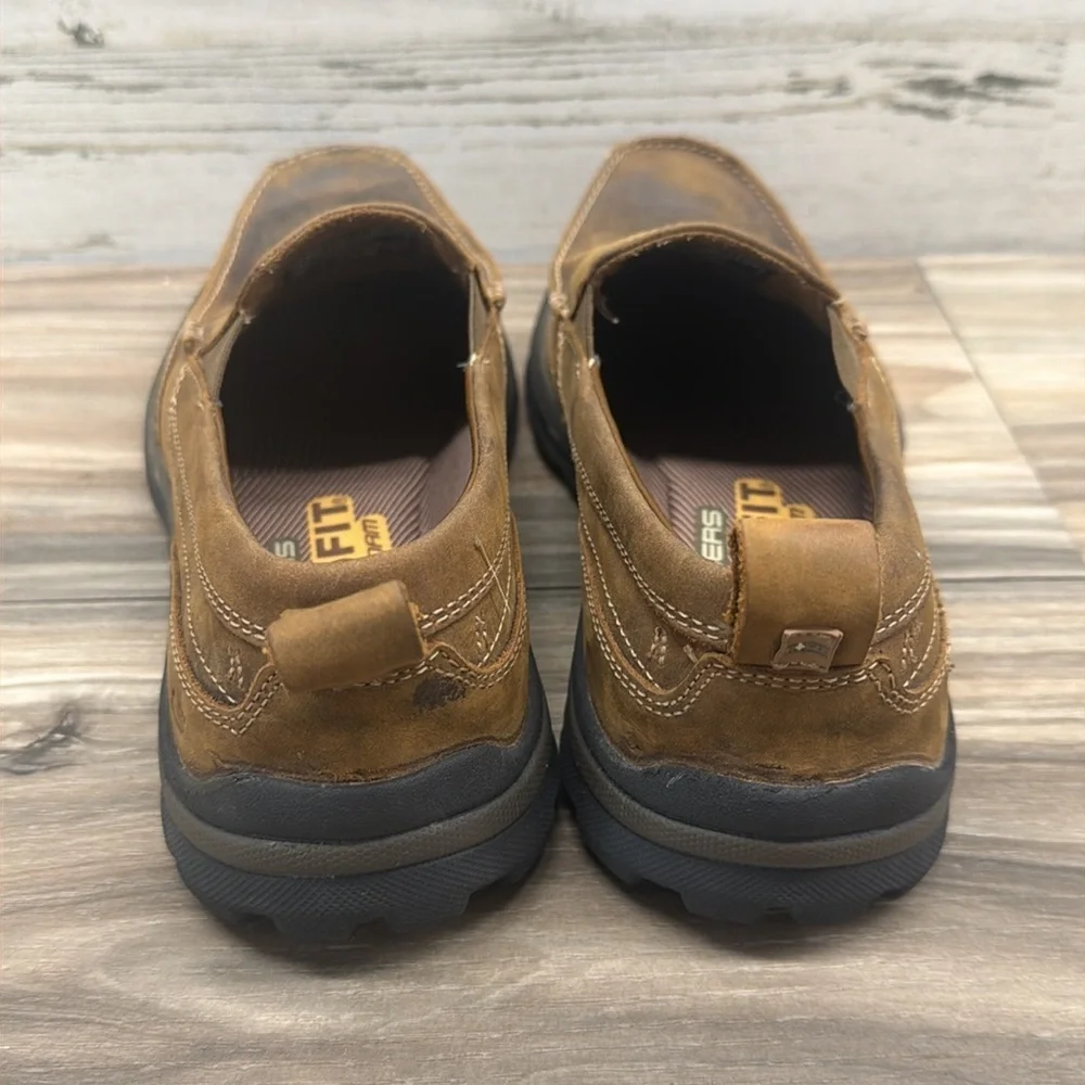 Skechers 6202 Mens Superior Gains Brown Leather Memory Foam Loafers Shoes 8